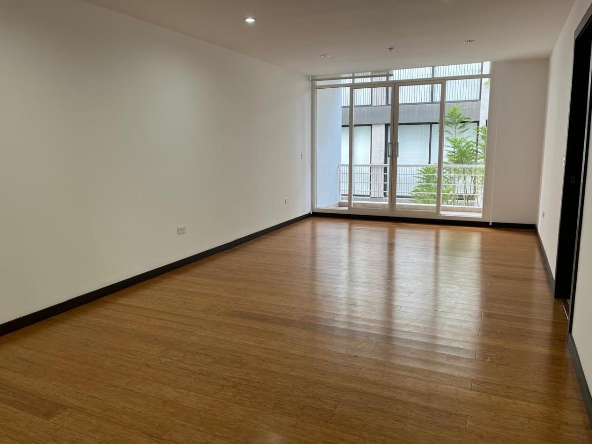 Vendo Lujoso Dpto 3 Dor Sector Santa Lucia Cumbaya — imagen 8