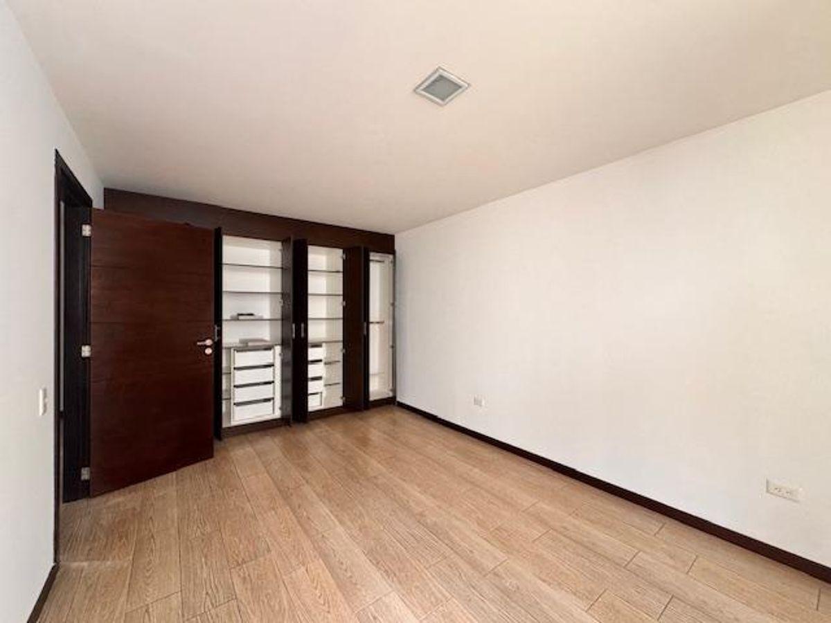 Departamento de Venta en San Juan de Cumbayá — imagen 8