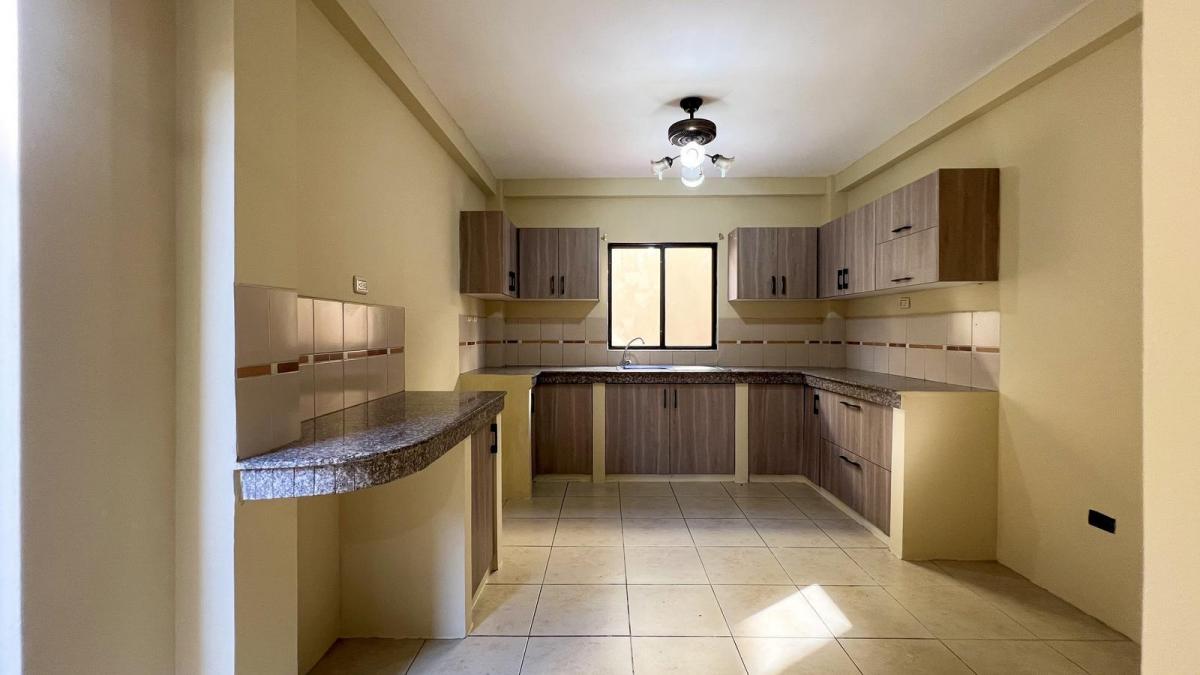 Casa de Venta en Villa Club, Etapa Floral, Guayas — imagen 8