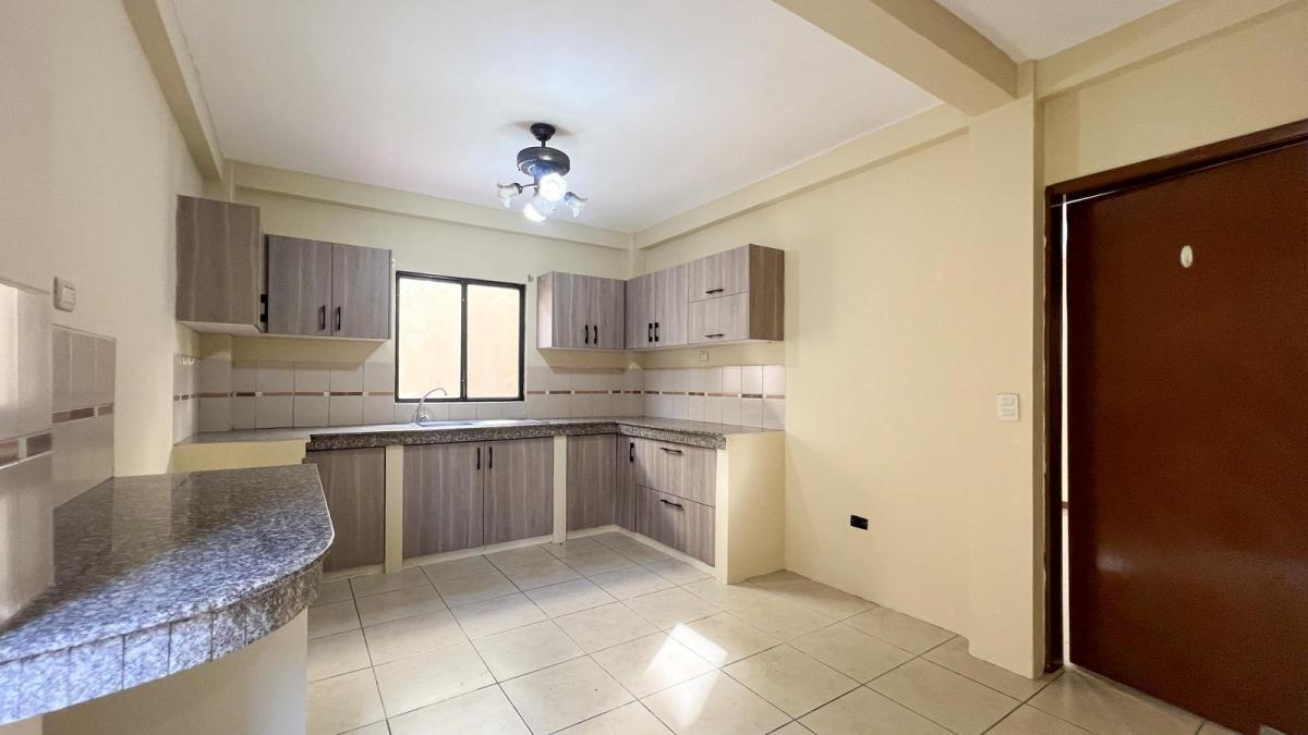 Casa de Venta en Villa Club, Etapa Floral, Guayas — imagen 6