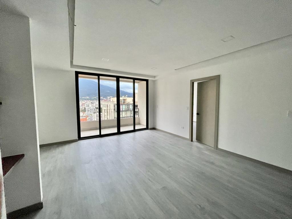 Sector Gonzalez Suarez, en Venta Dpto 2d de 101 con Balcon y Linea Blanca (Mv) — imagen 10