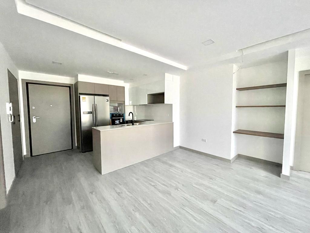 Sector Gonzalez Suarez, en Venta Dpto 2d de 101 con Balcon y Linea Blanca (Mv) — imagen 9