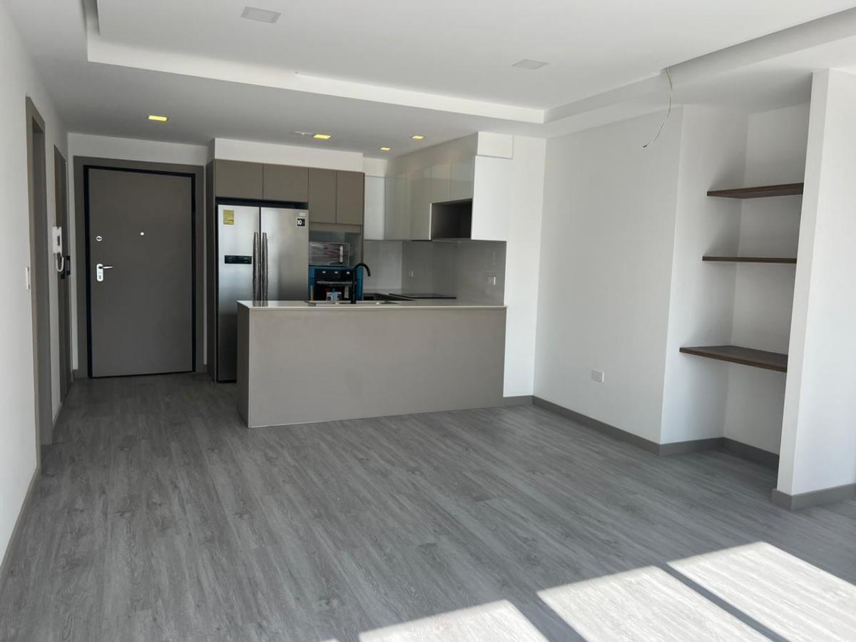 Sector Gonzalez Suarez, en Venta Dpto 2d de 101 con Balcon y Linea Blanca (Mv) — imagen 4