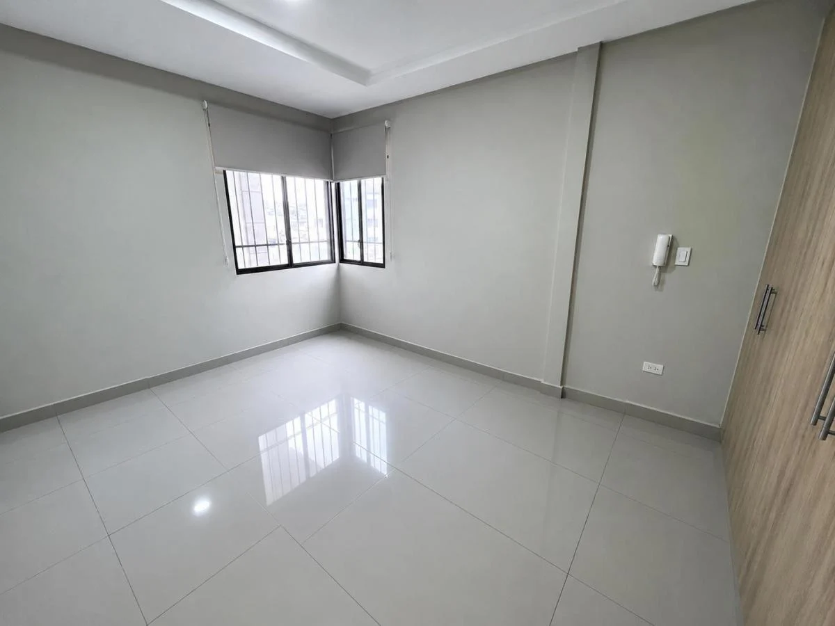 Vendo Depar en La Urb. Santa Cecilia Los Ceibos, Guayas — imagen 2