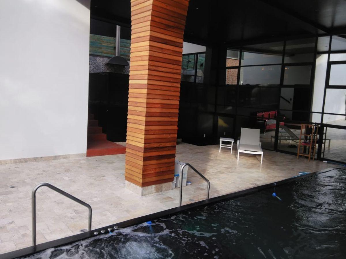 Venta Casa con Piscina en Nayon — imagen 7