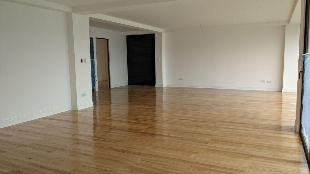 Venta Casa con Piscina en Nayon — imagen 2