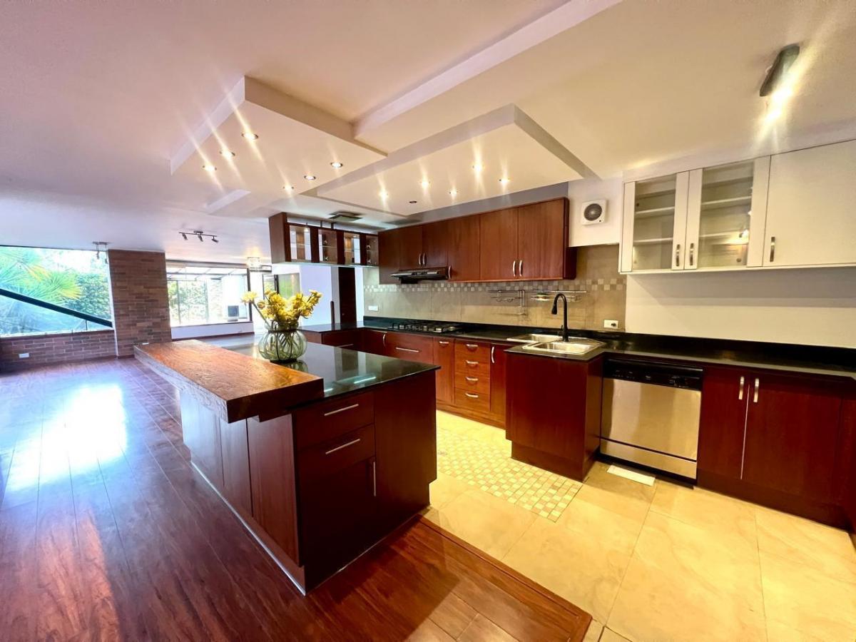Mv - en Venta Departamento Duplex de 2d 231,05 m² Mas Jardin Propio Sector Bellavista — imagen 4