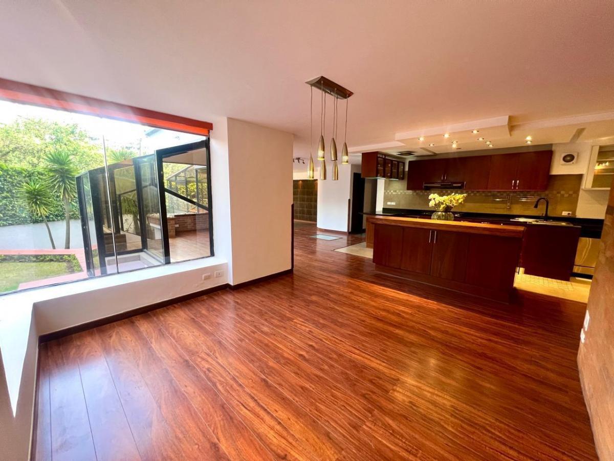 Mv - en Venta Departamento Duplex de 2d 231,05 m² Mas Jardin Propio Sector Bellavista — imagen 2