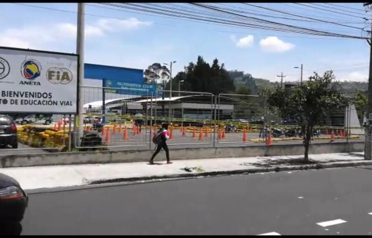 Terreno Esquinero de Venta en La Vicentina 4.062 m² Sector La Floresta Rentero — imagen 7