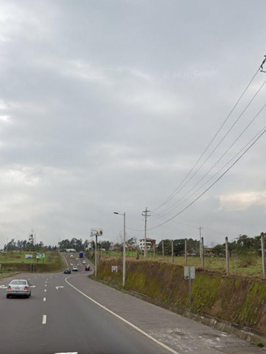 Terreno 10.196 m² en La Ruta Viva, Redondel de Puembo — imagen 6