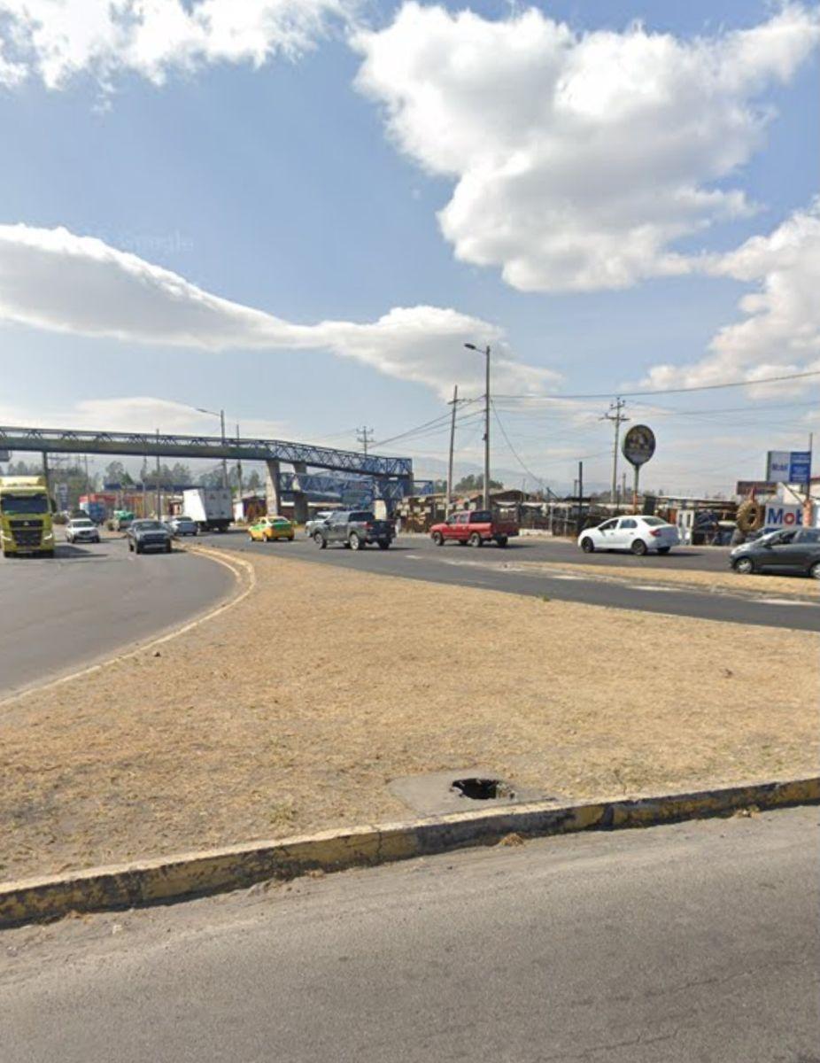 Terreno 10.196 m² en La Ruta Viva, Redondel de Puembo — imagen 2