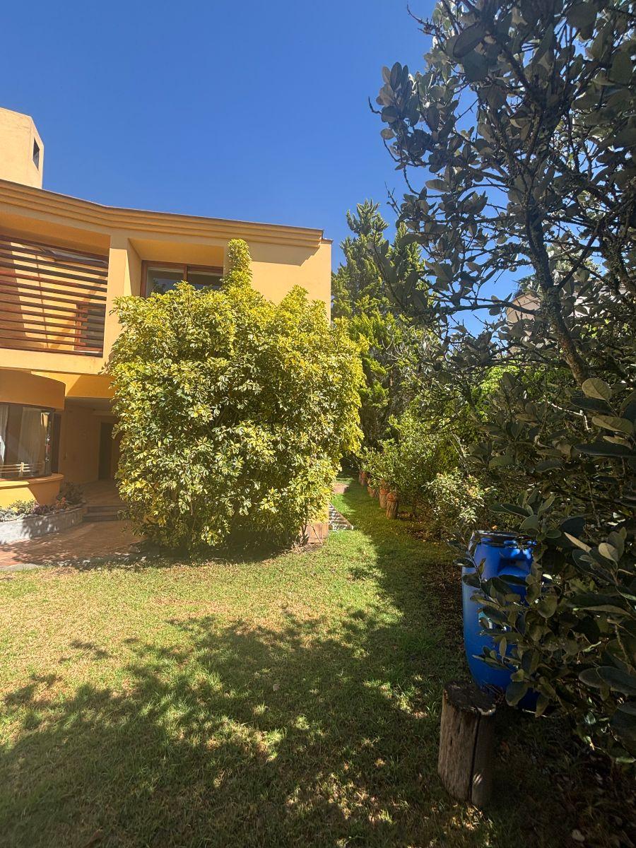 Cumbaya. en Urbanización de Lujo. Hermosa Casa — imagen 10