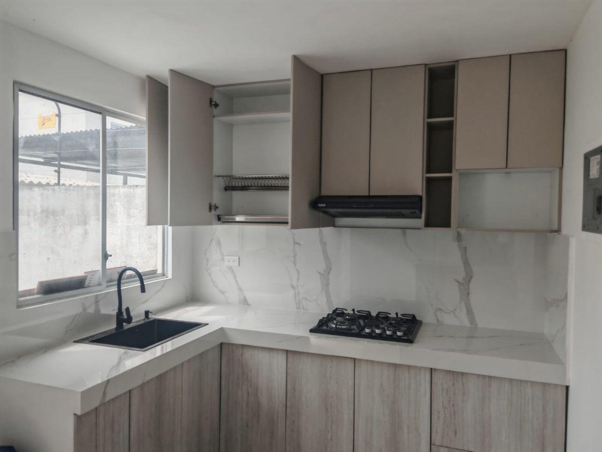 Venta Casa de Estreno Remodelada | 3 Dorm. | Paseo del Sol 3 | Vía a La Costa (Wy), Guayas — imagen 9