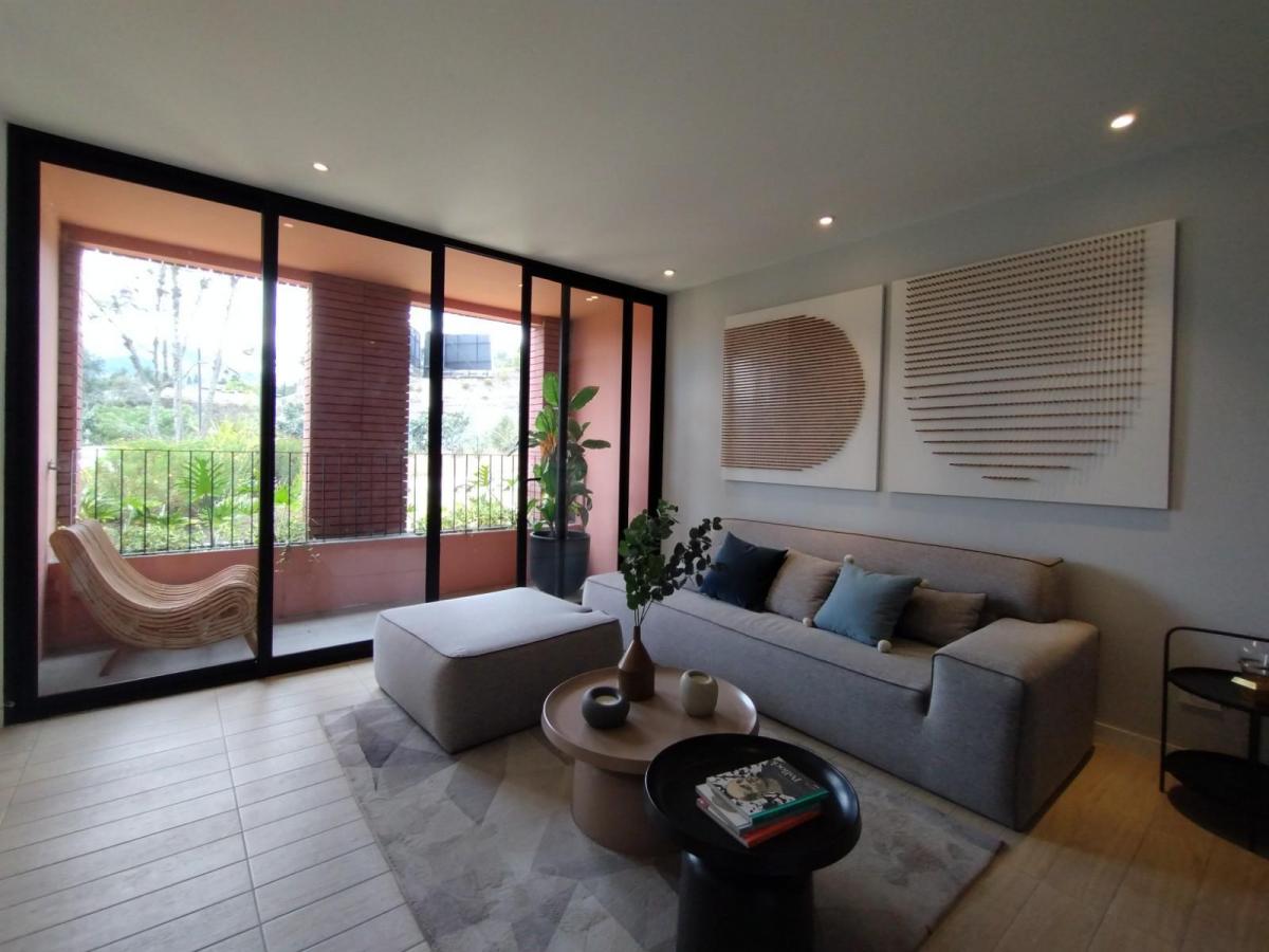Venta Departamento con Vista 2 Dorm. y Balcón - Cumbayá — imagen 10