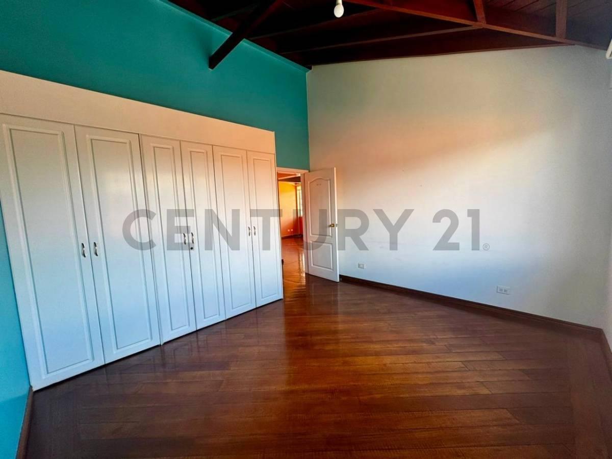 Casa 257 m² San Gabriel: 3 Hab + Estudio, Canchas y Bbq. ¡Gran Ubicación — imagen 2