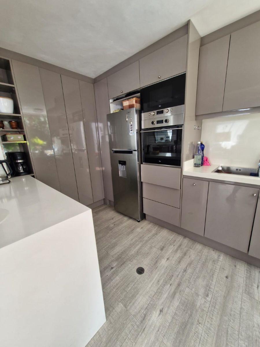 Exclusiva Propiedad con 2 Departamentos Independientes y 230 m² de Confort — imagen 6