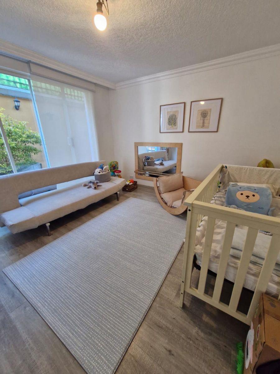 Exclusiva Propiedad con 2 Departamentos Independientes y 230 m² de Confort — imagen 3