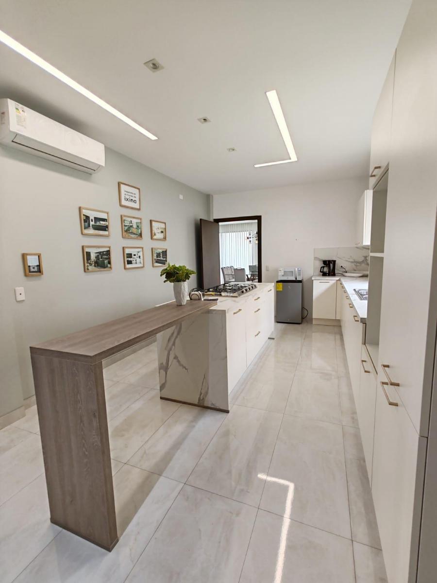 Venta Casa de Estreno - Km 3 Vía a Samborondón - Acabados de Lujo (W. L), Guayas — imagen 7