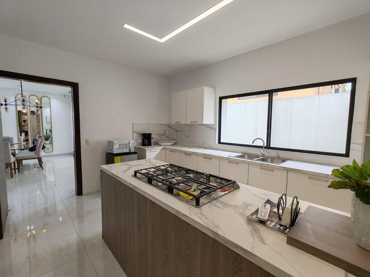 Venta Casa de Estreno - Km 3 Vía a Samborondón - Acabados de Lujo (W. L), Guayas — imagen 6