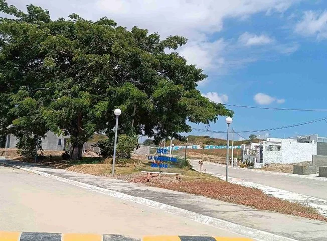 Terreno en venta en Santa Elena — imagen 1