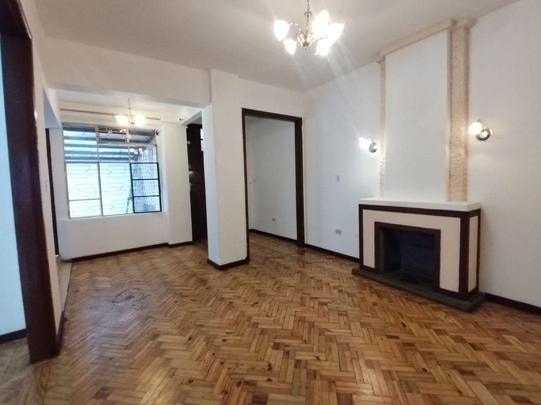 Venta Departamento / Av 10 de Agosto — imagen 4