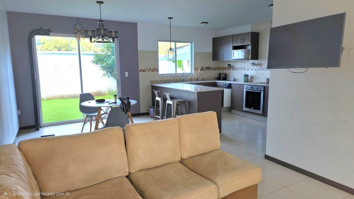 Vendo Casa en Armenia con Patio, Atico 3 Plantas — imagen 9