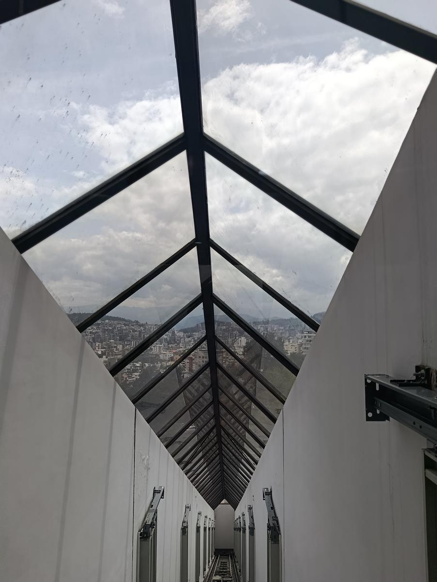 Vendo Expectacular Departamento3 Dorm. con Terraza 85 m² Parqueos 2 — imagen 9