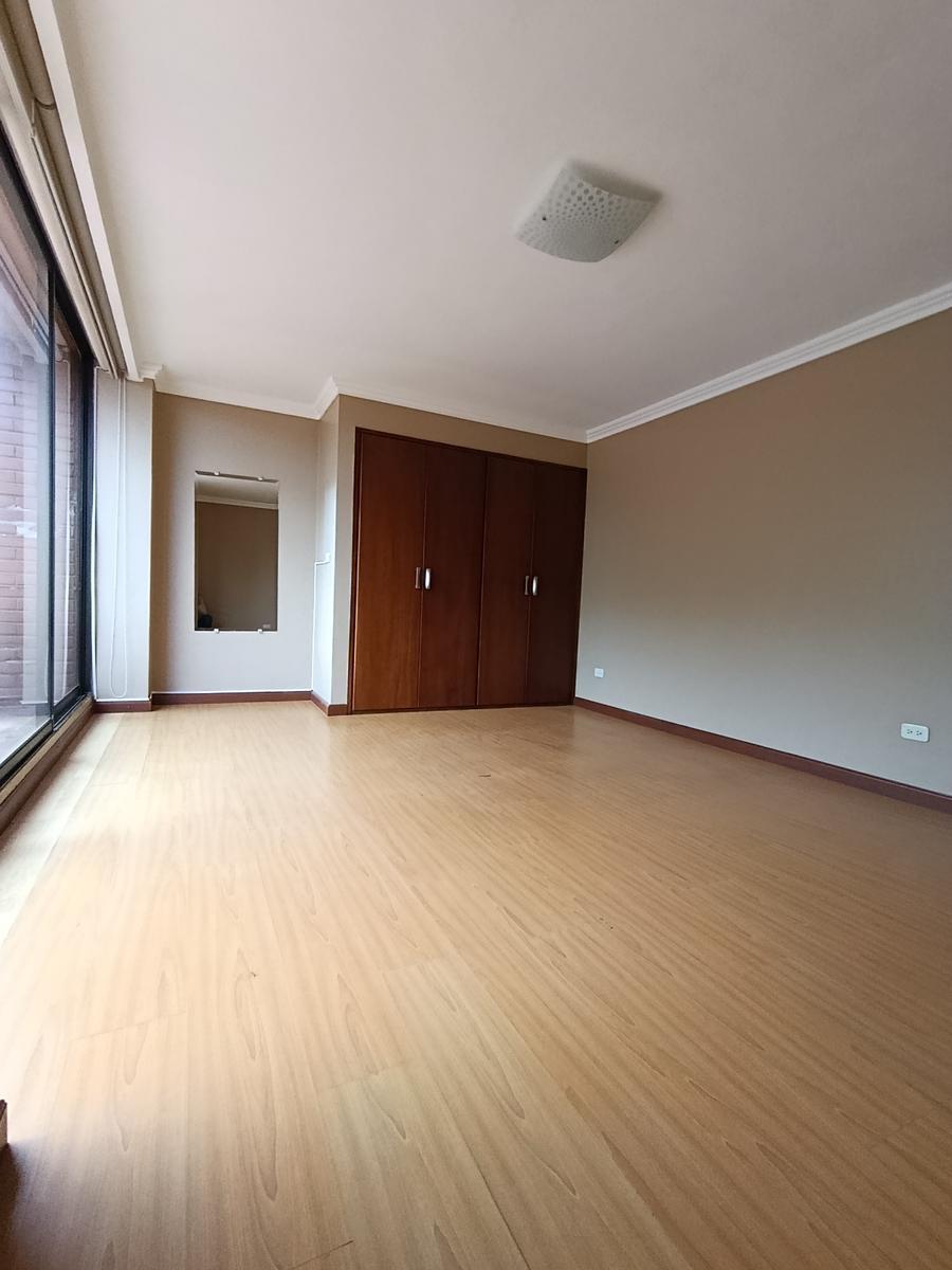 Vendo Expectacular Departamento3 Dorm. con Terraza 85 m² Parqueos 2 — imagen 2