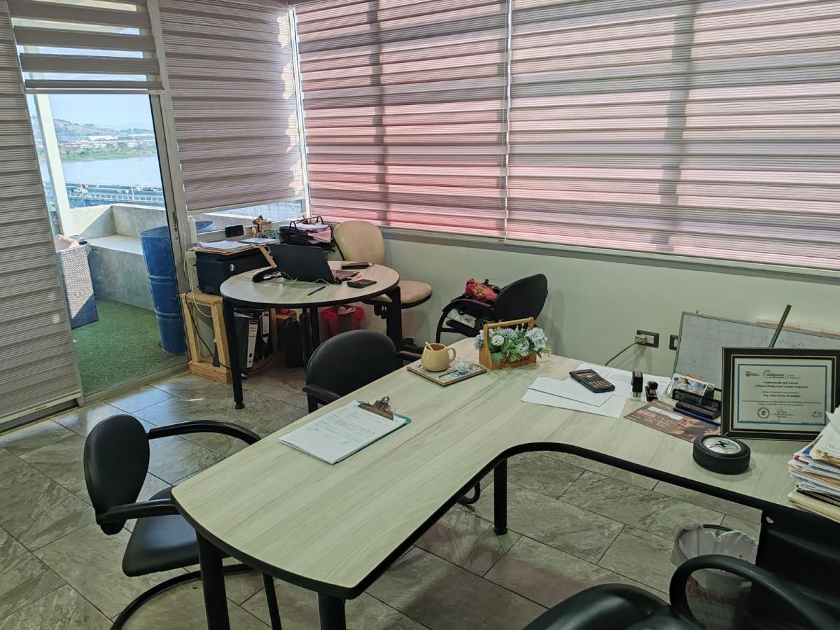 Venta Oficina - Edificio River Plaza - Vista Espectacular - Garaje (Wp), Guayas — imagen 9