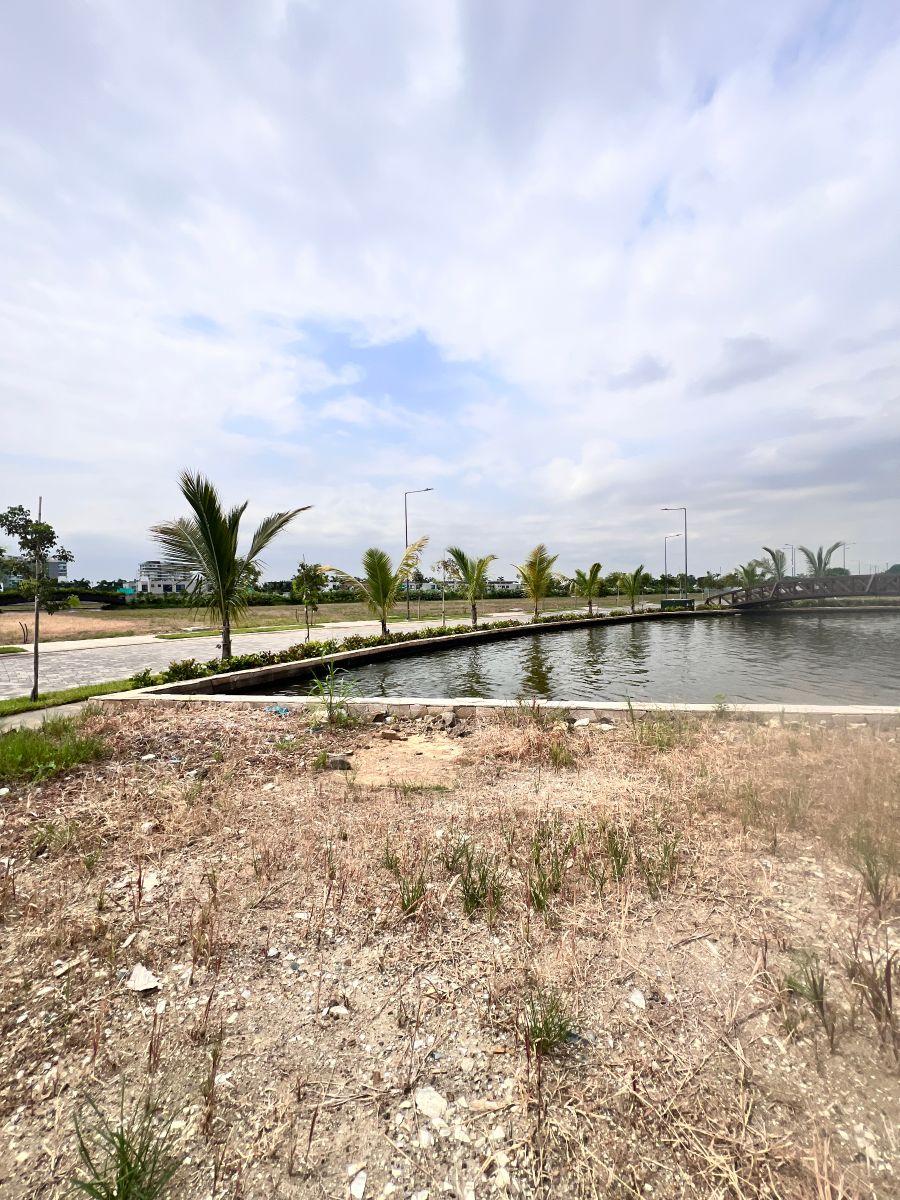 En Venta Lindo Terreno Esquinero Al Canal en “moriah” Isla Mocoli ", Samborondon Km. 6 - 600 m², Guayas — imagen 9