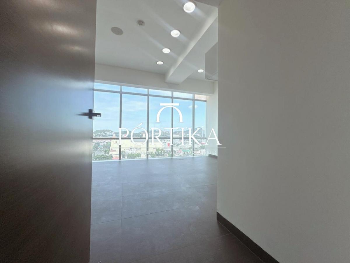 Venta Oficina - Edificio Blue Towers - Kennedy Norte, Guayas — imagen 8