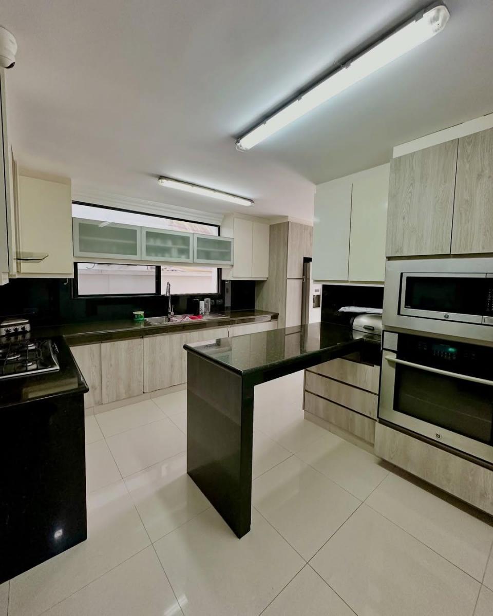 Samborondon Urb. Vista Sol Casa en Venta, Guayas — imagen 6