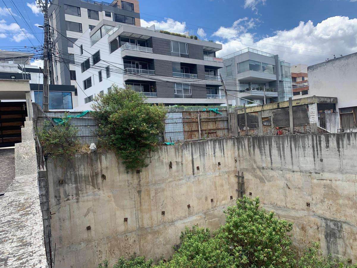 Vendo Terreno Quito Tenis 730 m 380.000 Dólares Mm — imagen 7