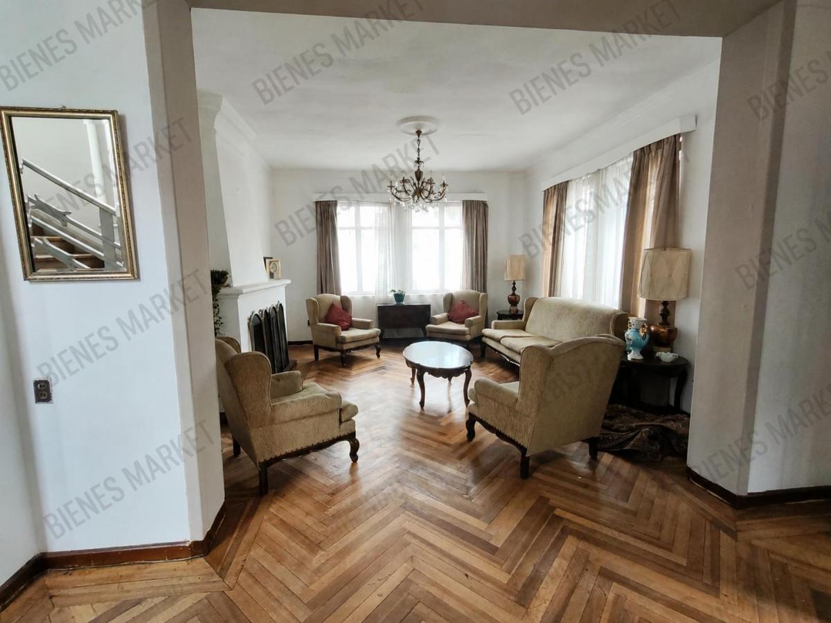 Casa de Venta Para Sector Comercial en La Floresta Considerada Patrimonio Nacional — imagen 10