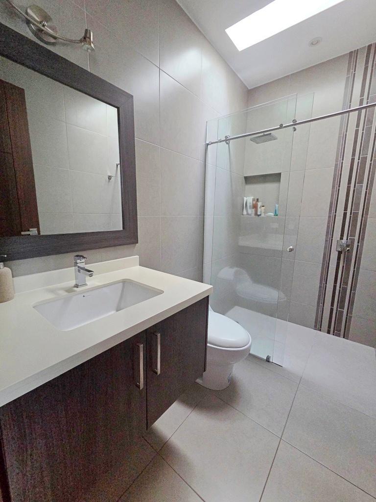 Departamento en Venta Cumbayá | Ubicación Exclusiva, en Urbanización — imagen 2
