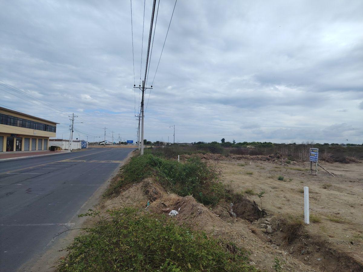 Vendo Terreno Esquinero de 1500 m² en La Via Principal de Punta Carnero Salinas — imagen 2