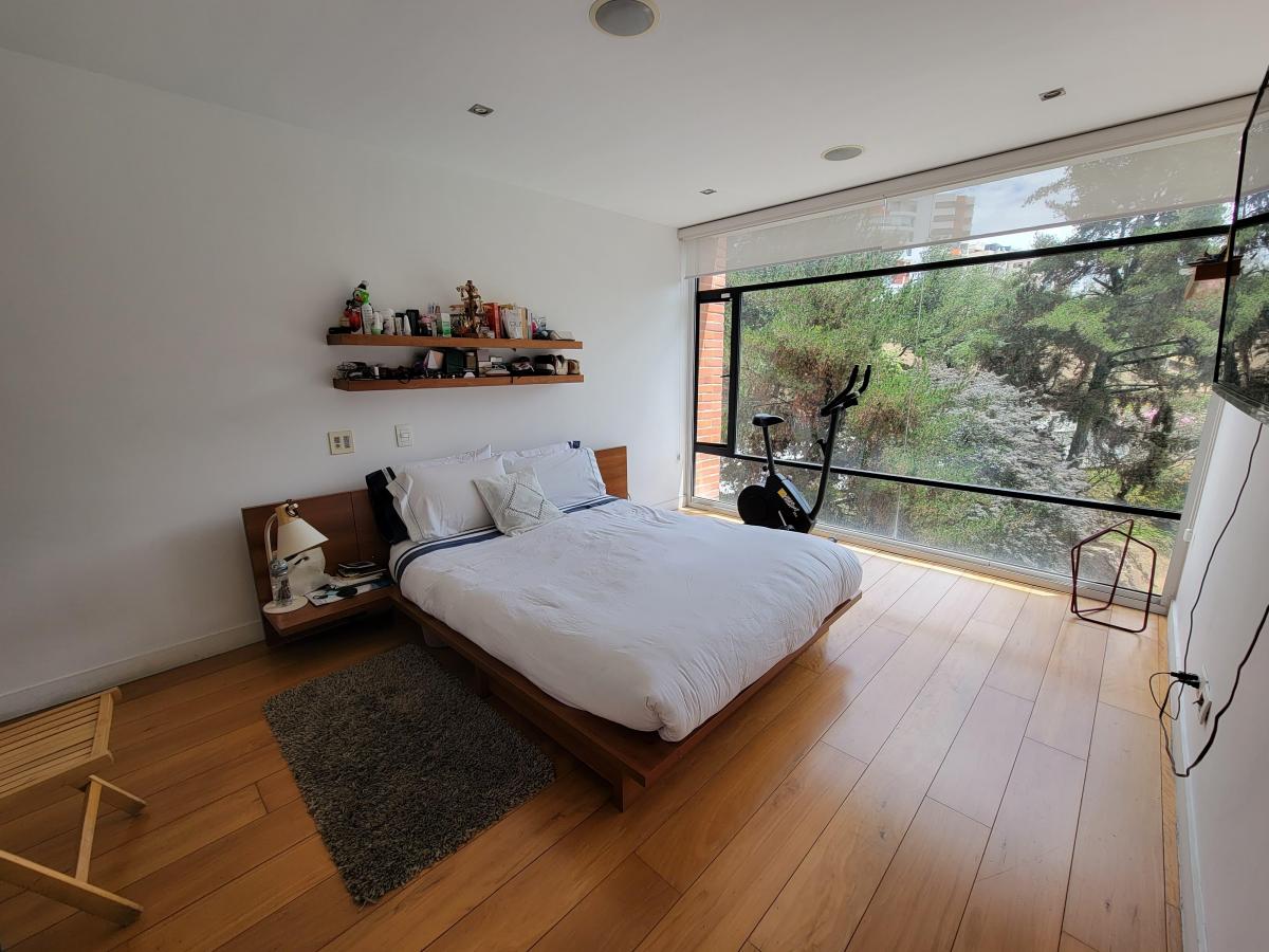 Departamento Amoblado de Venta en El Sector Quito Tenis de 325 m con Terraza Privada — imagen 8
