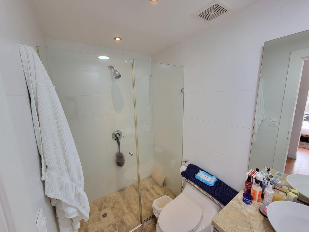 Departamento Amoblado de Venta en El Sector Quito Tenis de 325 m con Terraza Privada — imagen 6