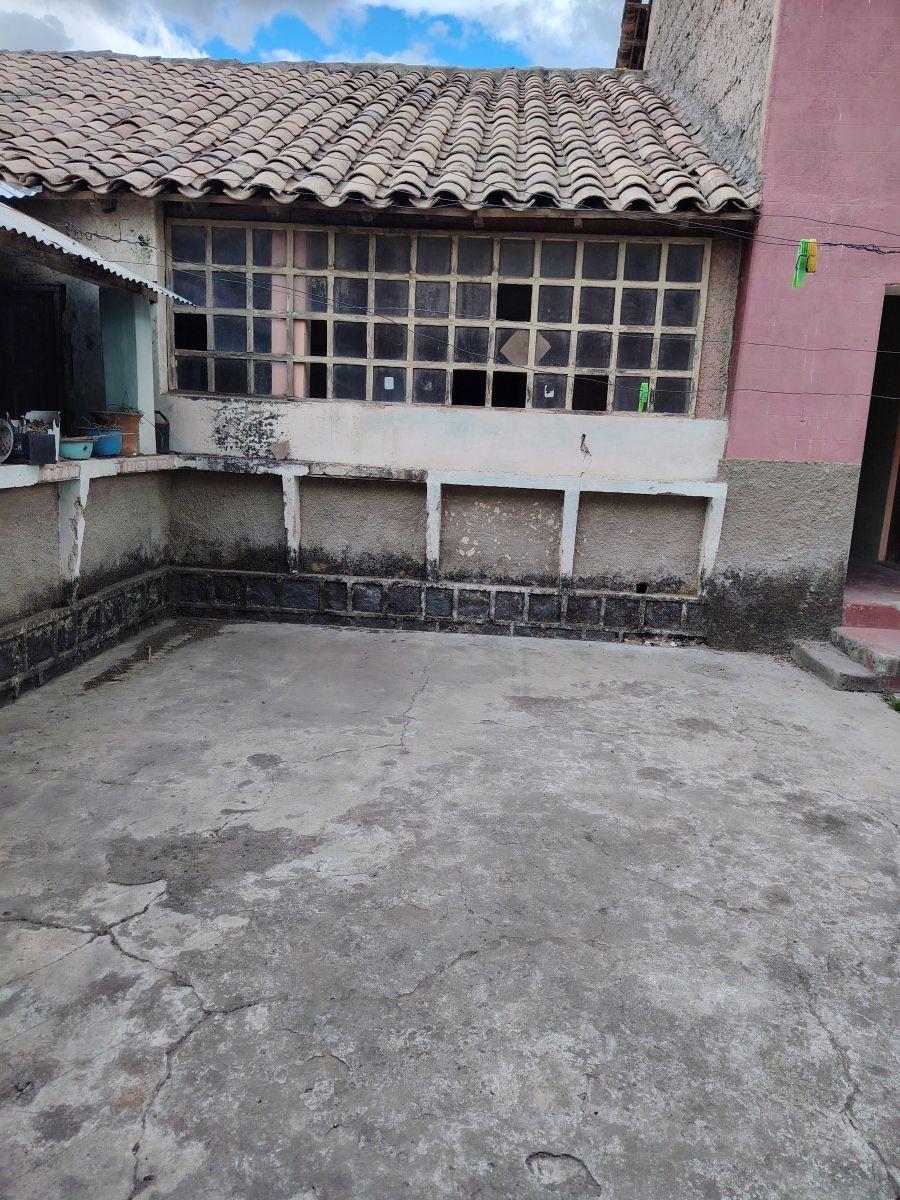 Casa con 800 m² Antigua con Terreno y 4 Recámaras en Venta en Atuntaqui, Imbabura — imagen 9