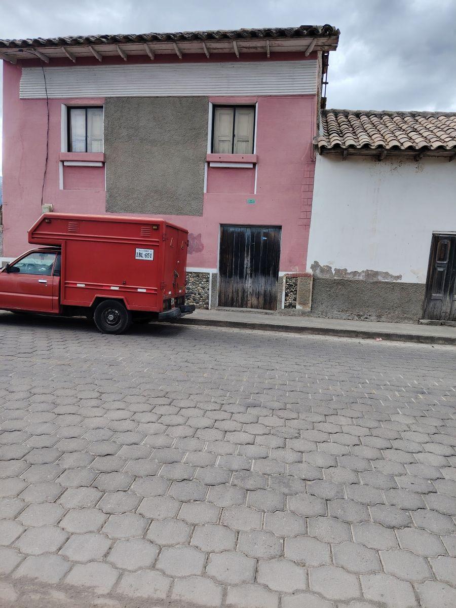 Casa con 800 m² Antigua con Terreno y 4 Recámaras en Venta en Atuntaqui, Imbabura — imagen 6