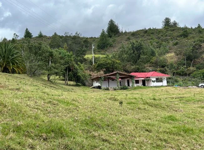 Terreno en venta en Nabon — imagen 2