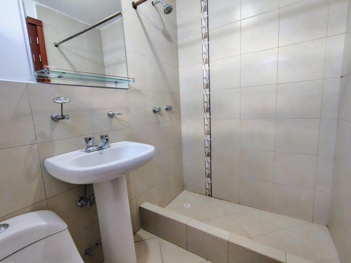 Casa de Venta en Conocoto Urbanización Santa Luz II — imagen 4