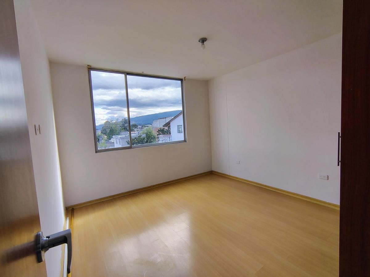 Casa de Venta en Conocoto Urbanización Santa Luz II — imagen 2