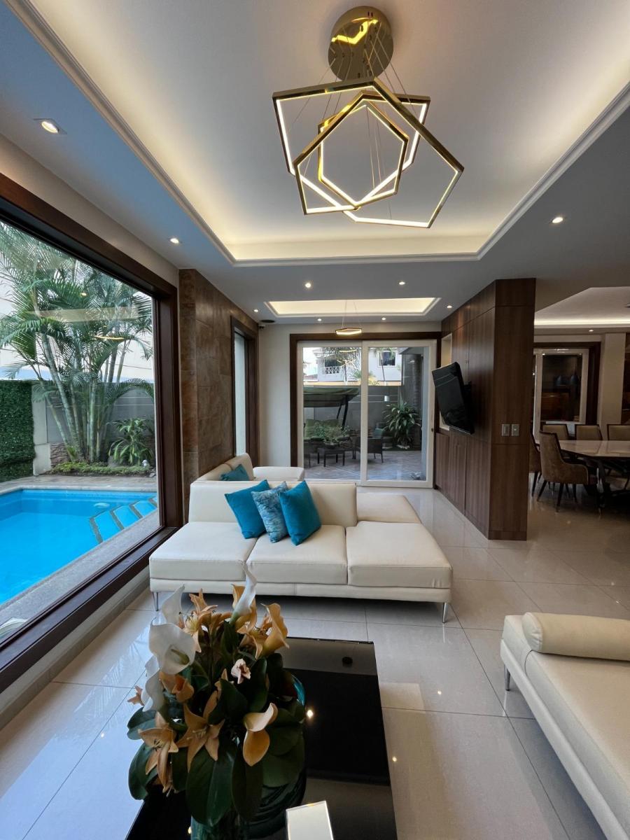Ciudad Colon - Casa Esquinera de Lujo en Venta - Norte de Gquil, Guayas — imagen 7