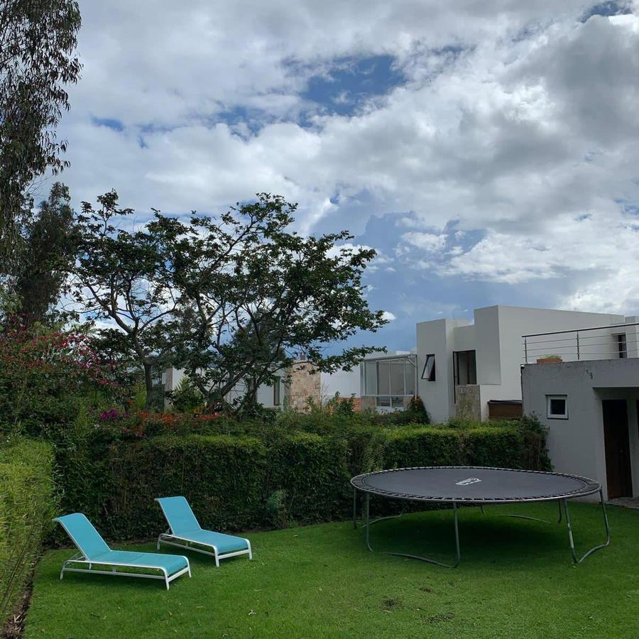 Casa con 4 Dorm. en Venta en Cumbayá, Zona Rancho San Francisco — imagen 3