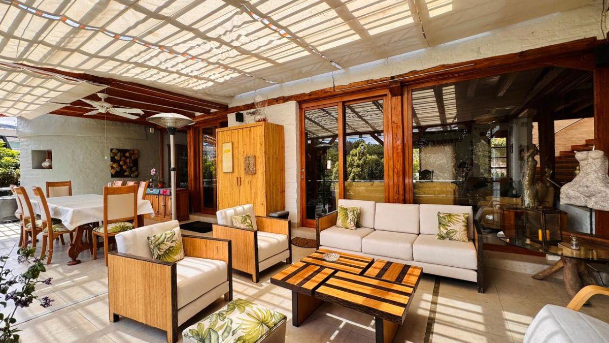 Venta de Casa Cumbaya Mas Terreno Dentro de Urbanizacion — imagen 5