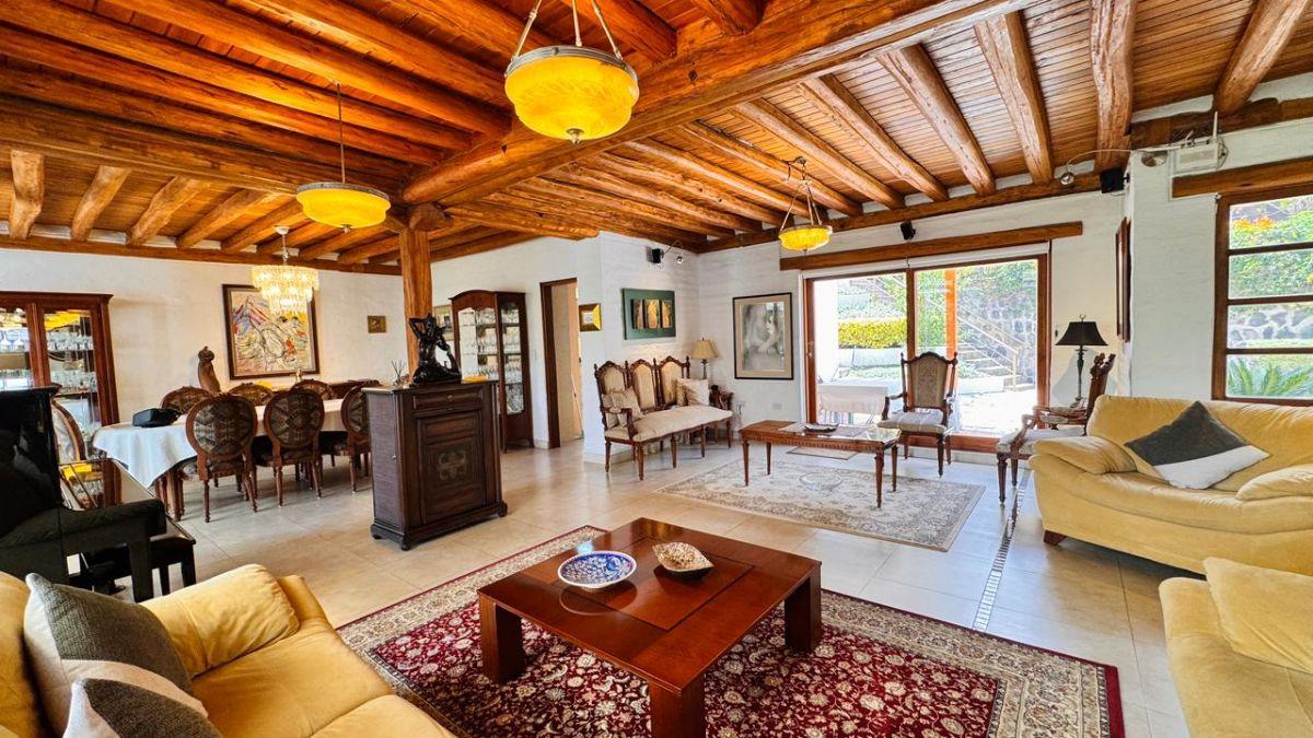 Venta de Casa Cumbaya Mas Terreno Dentro de Urbanizacion — imagen 3