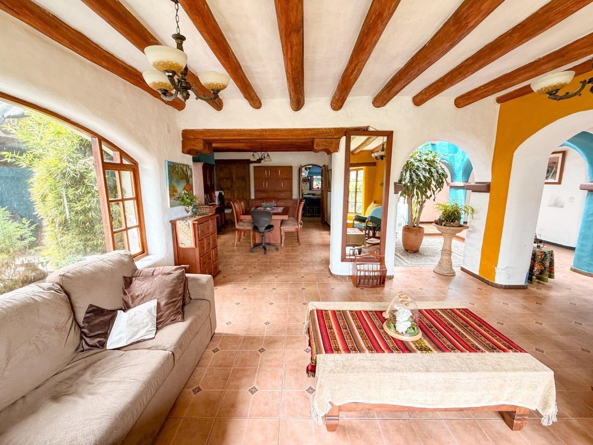 Vendo Amplia Casa Urbanización Los Almendros - Cumbaya — imagen 8