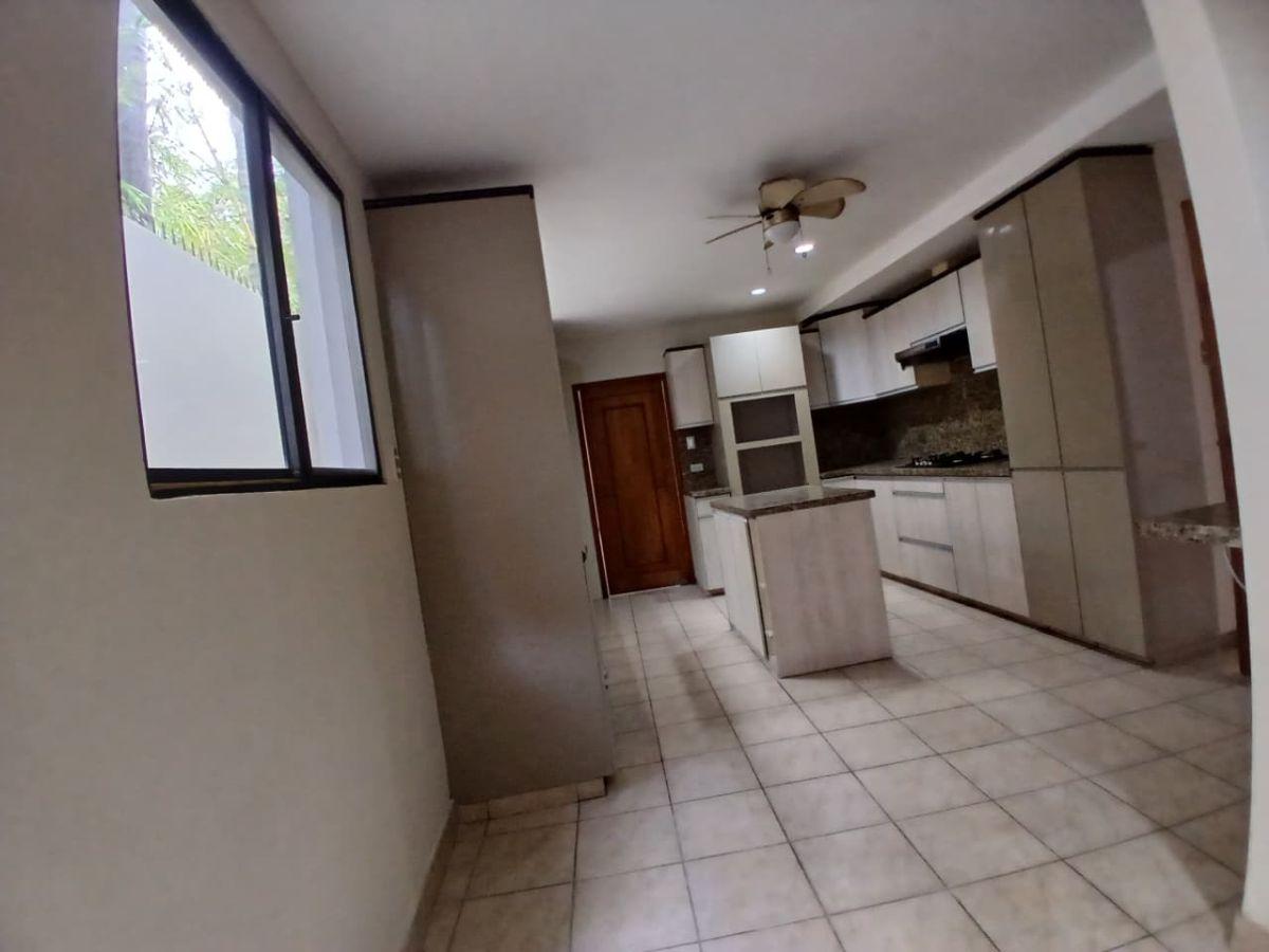 Casa Rentera en Venta en Puerto Azul Km. 10,5 Via a La Costa, Guayas — imagen 9