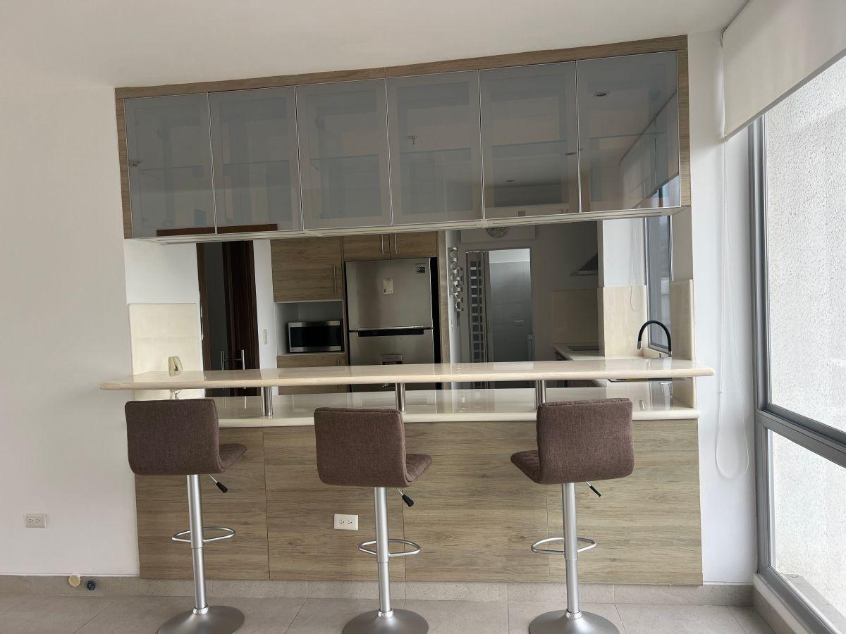 Se Vende Dpto. en Bosques de Los Ceibos con Ascensor, Guayas — imagen 7